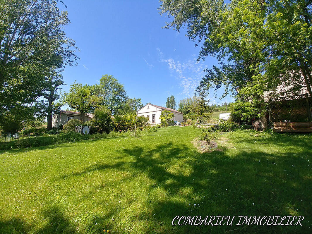 Maison à MONTPEZAT-DE-QUERCY