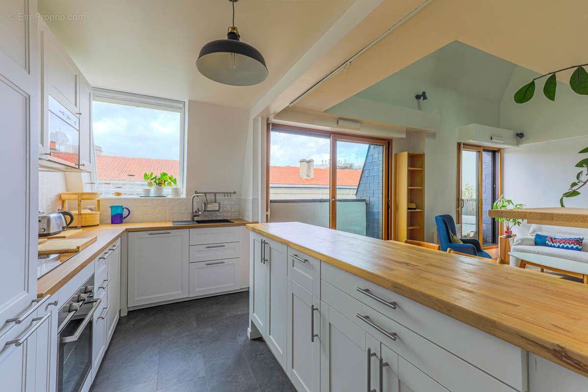 Appartement à LES LILAS