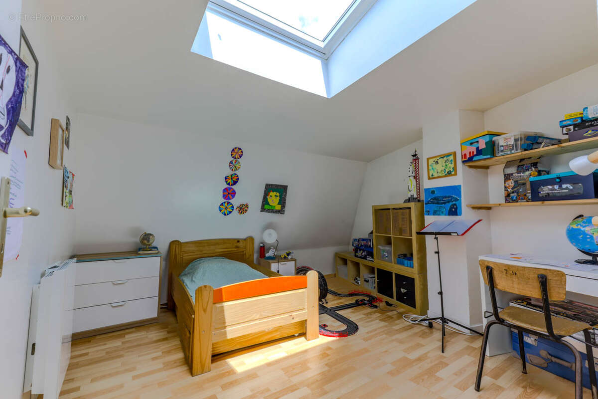 Appartement à LES LILAS