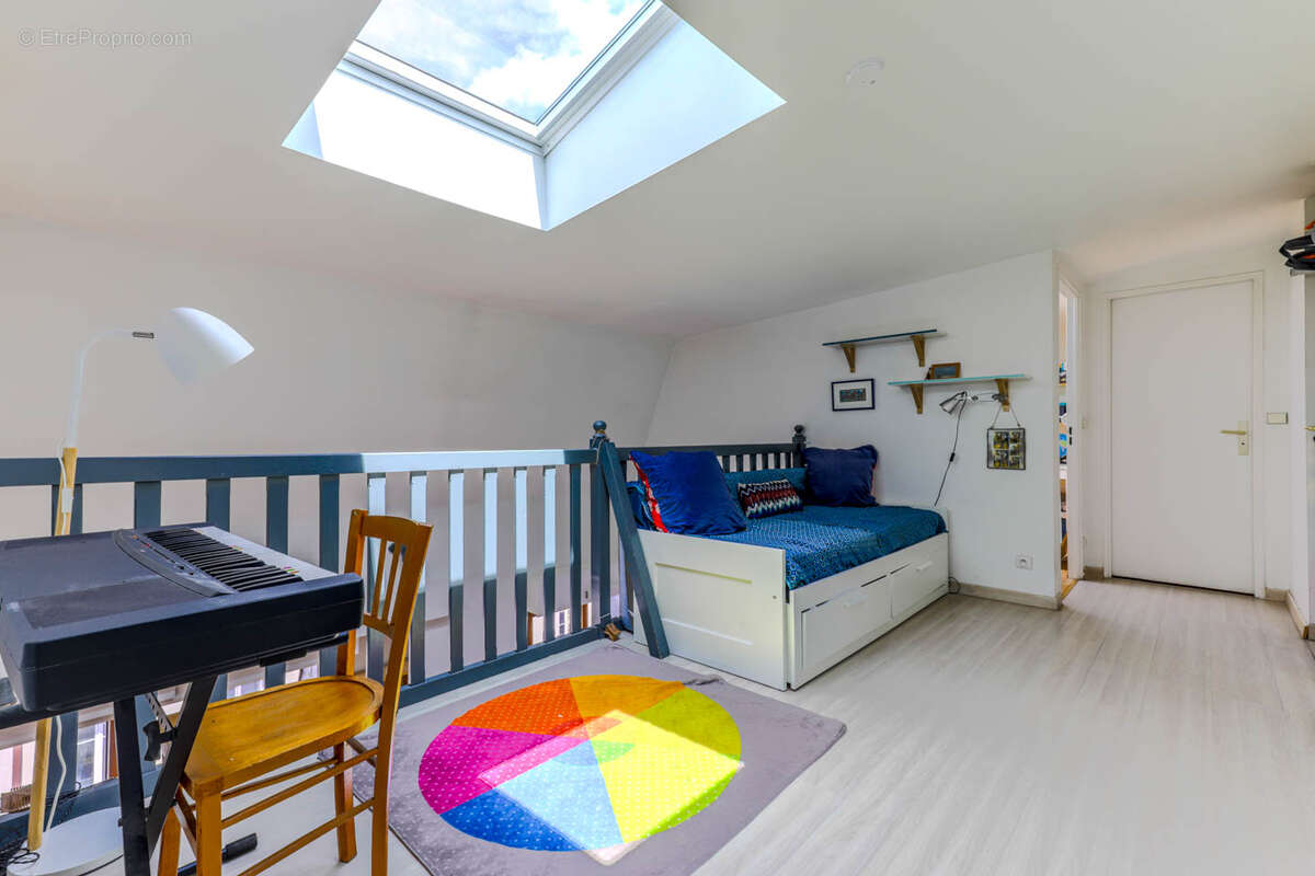 Appartement à LES LILAS