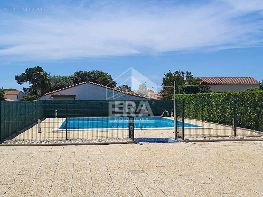 Appartement à VAUX-SUR-MER