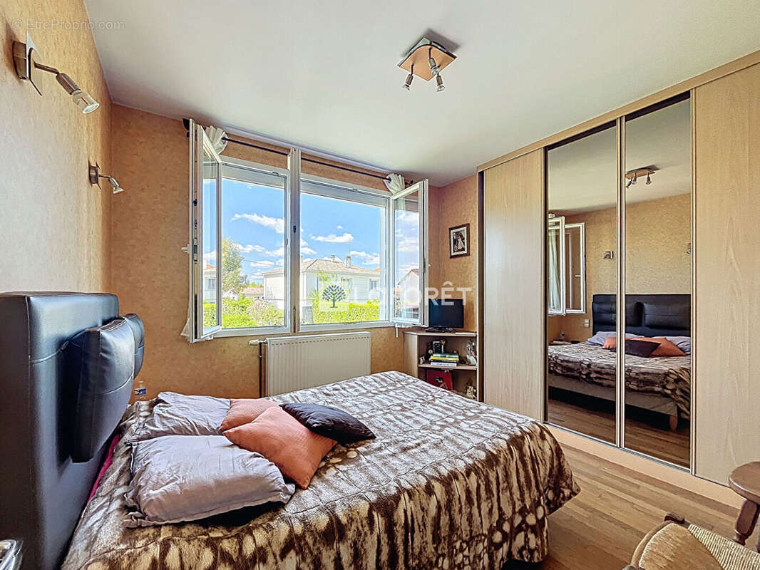 Maison à CHATILLON-SUR-THOUET