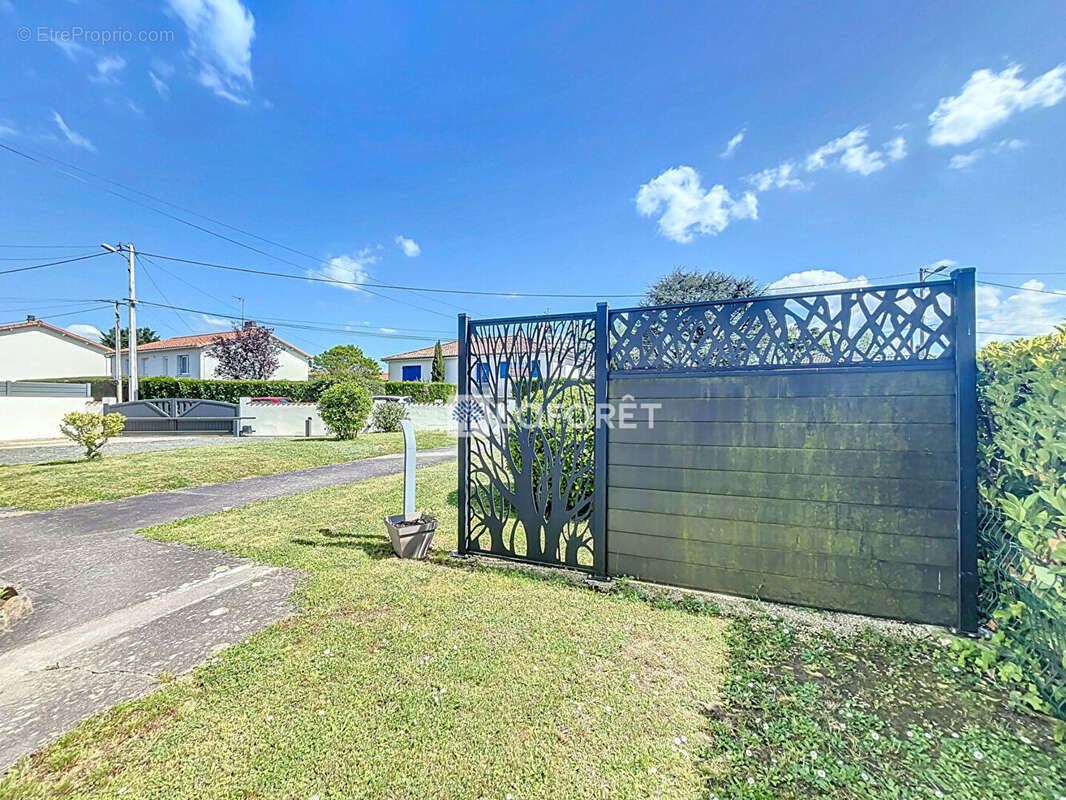 Maison à CHATILLON-SUR-THOUET