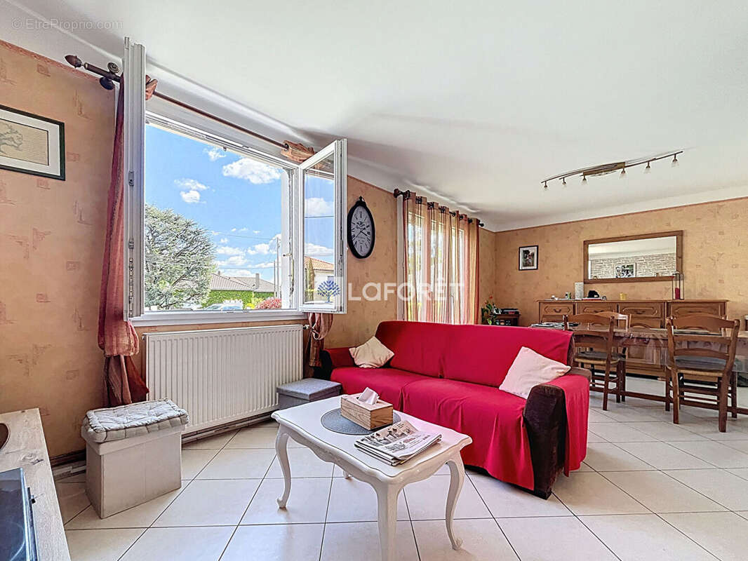 Maison à CHATILLON-SUR-THOUET