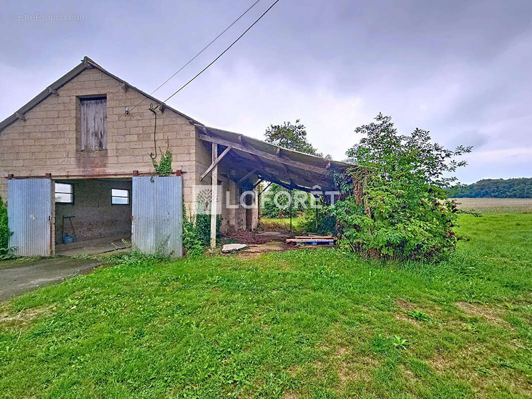 Maison à SAINT-SERVANT