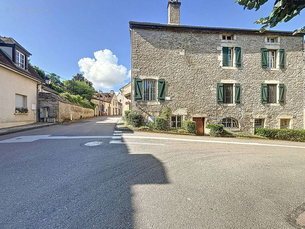 Maison à SAINT-SEINE-L&#039;ABBAYE