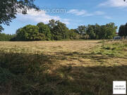 Terrain à MAGNAC-BOURG