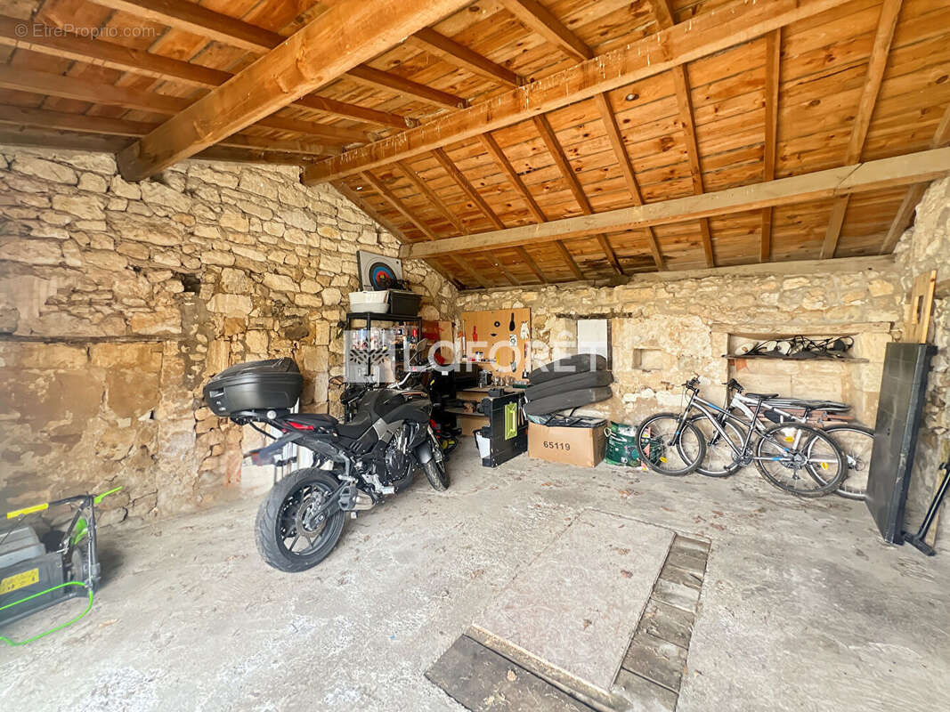 Maison à LA RIVIERE