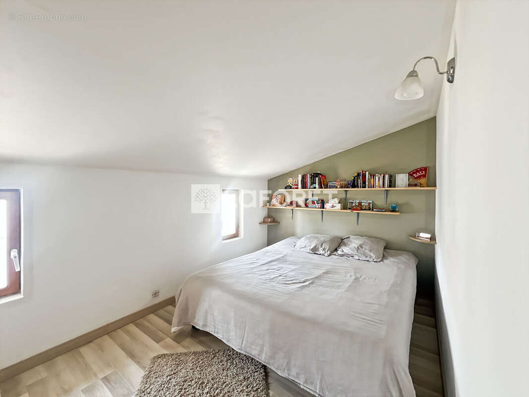 Maison à LA RIVIERE