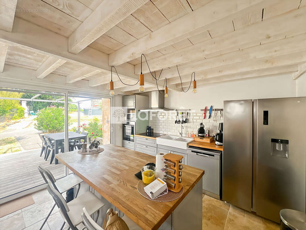 Maison à LA RIVIERE