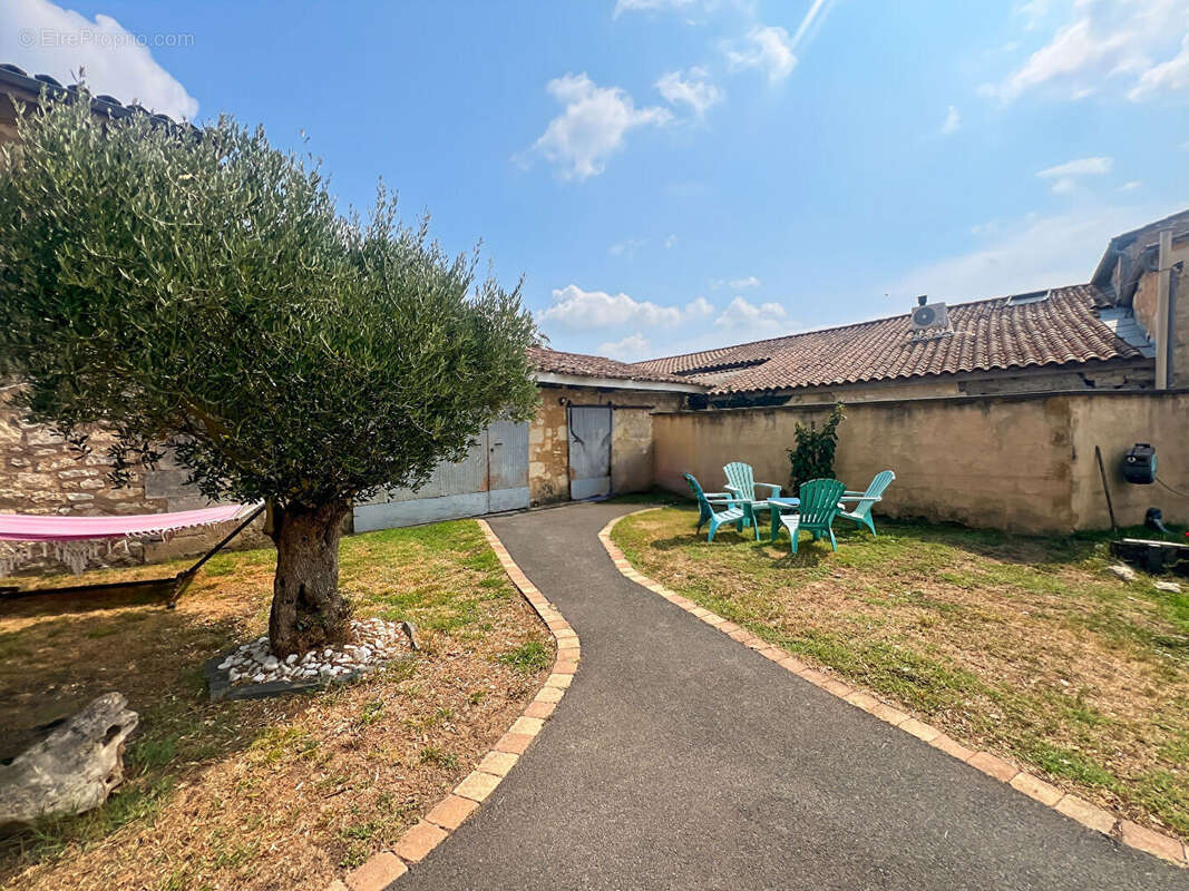 Maison à LUGON-ET-L&#039;ILE-DU-CARNAY