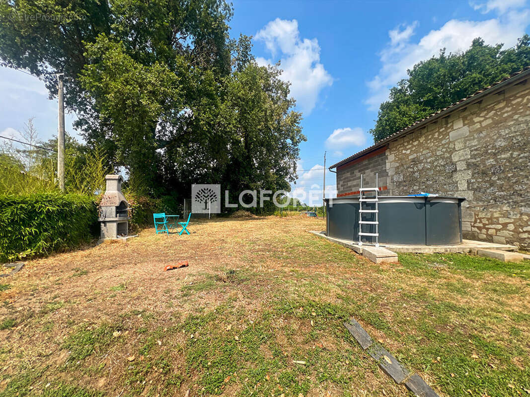 Maison à LUGON-ET-L&#039;ILE-DU-CARNAY