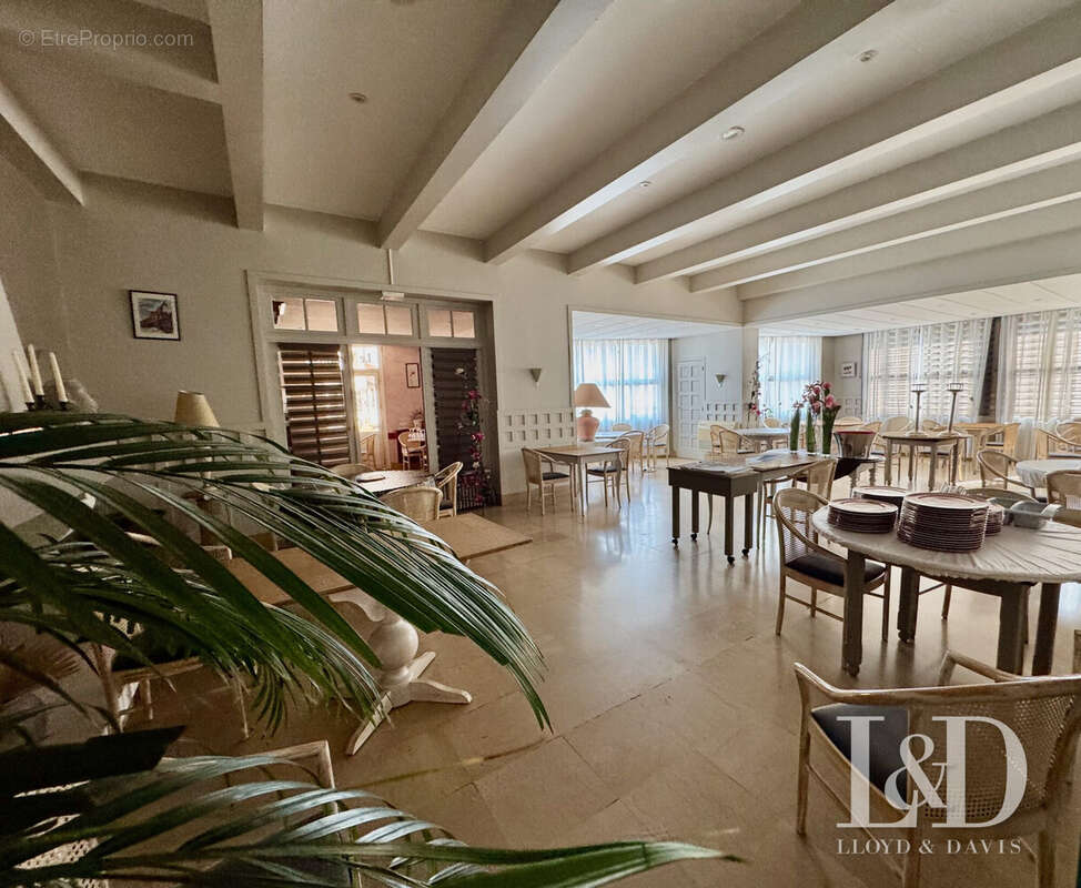 Salle restaurant 80 couverts - Appartement à TOURNON-SUR-RHONE