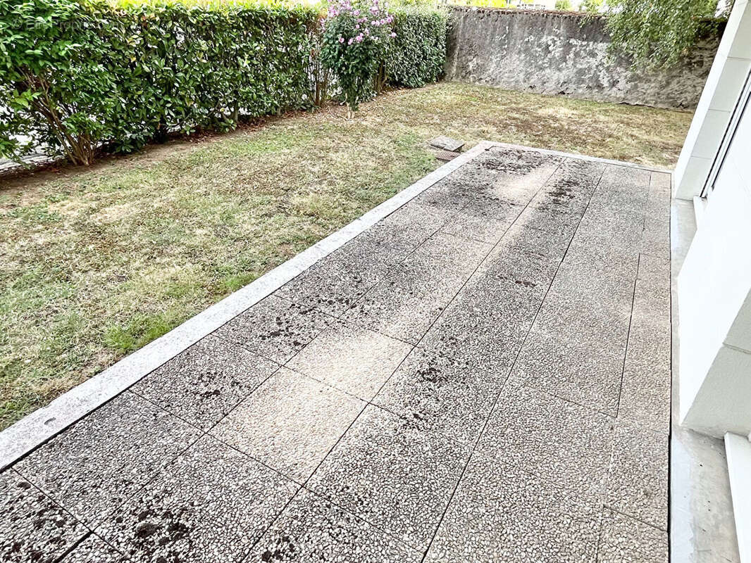 Appartement à SAINT-CYR-SUR-LOIRE