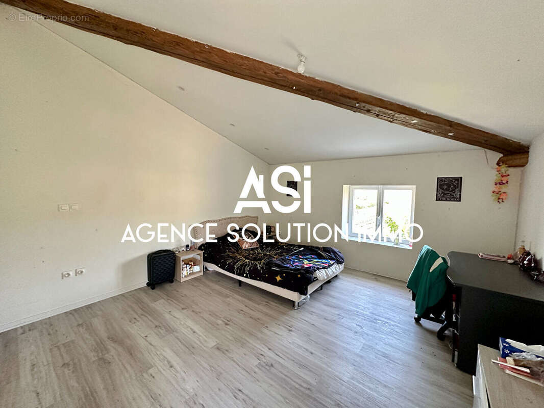 Maison à MONTELIMAR