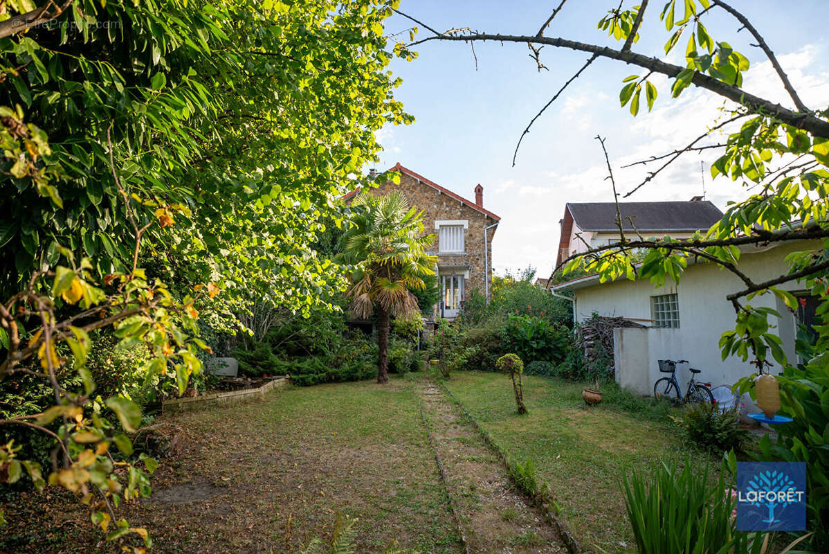 Maison à VILLEMOMBLE