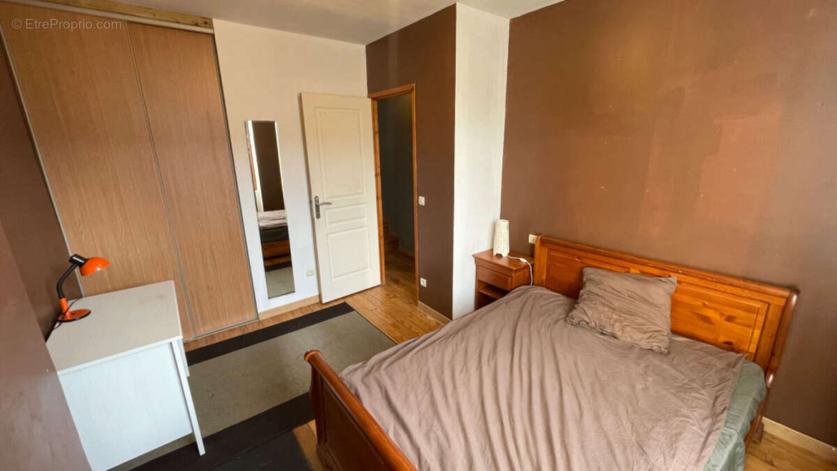 Appartement à SAINT-ETIENNE