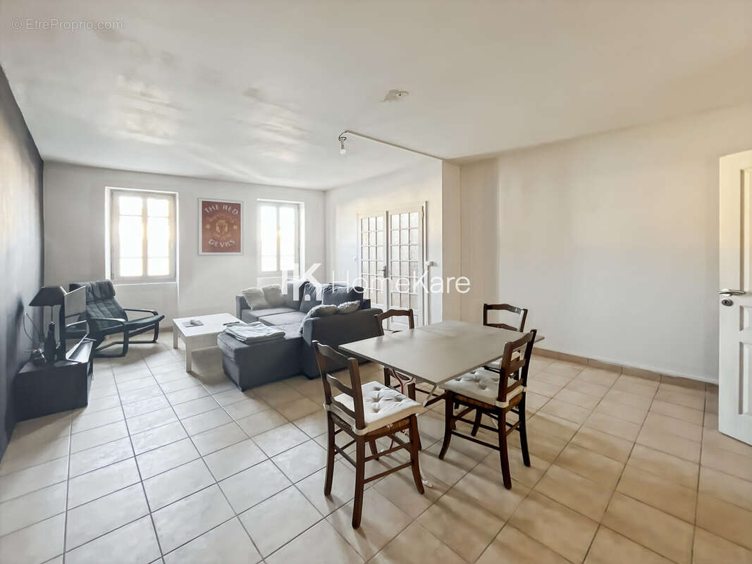 Maison à SAINT-JORY