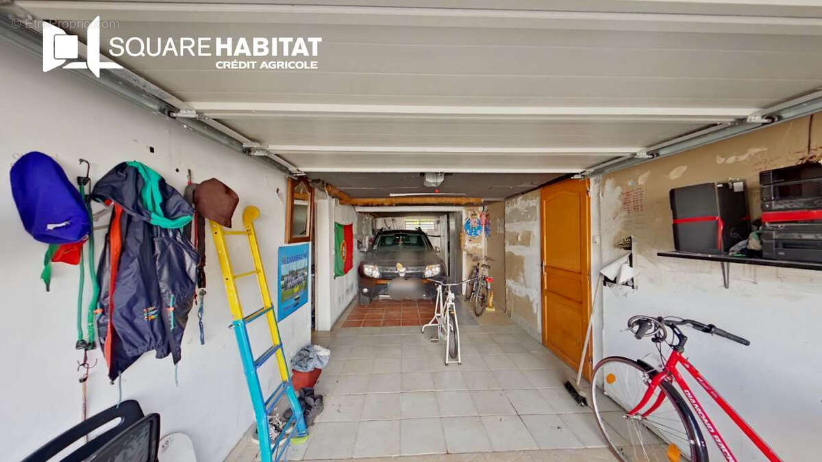 Maison à LA VILLE-AUX-DAMES