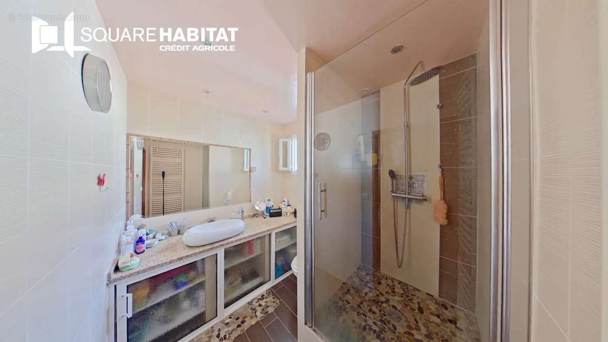 Maison à LA VILLE-AUX-DAMES