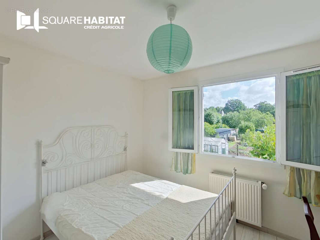 Maison à LA VILLE-AUX-DAMES