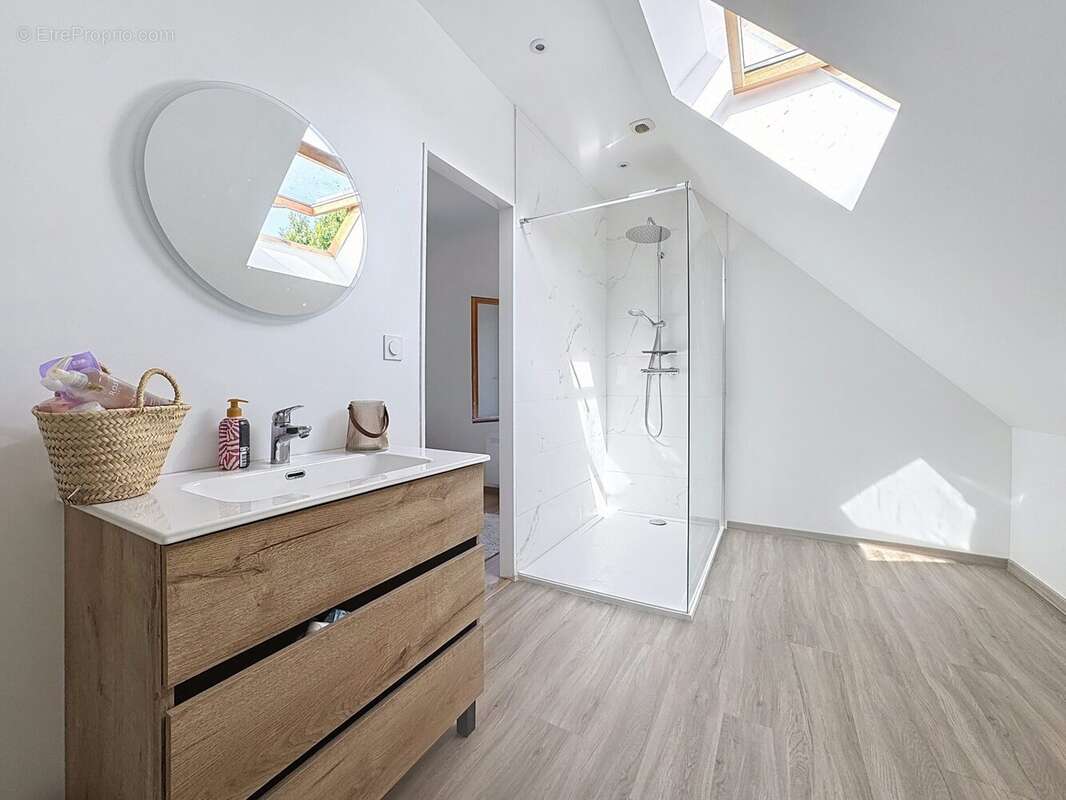 Maison à PONT-L&#039;EVEQUE