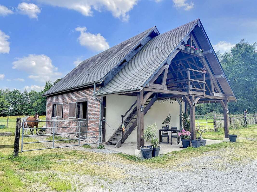 Maison à PONT-L&#039;EVEQUE