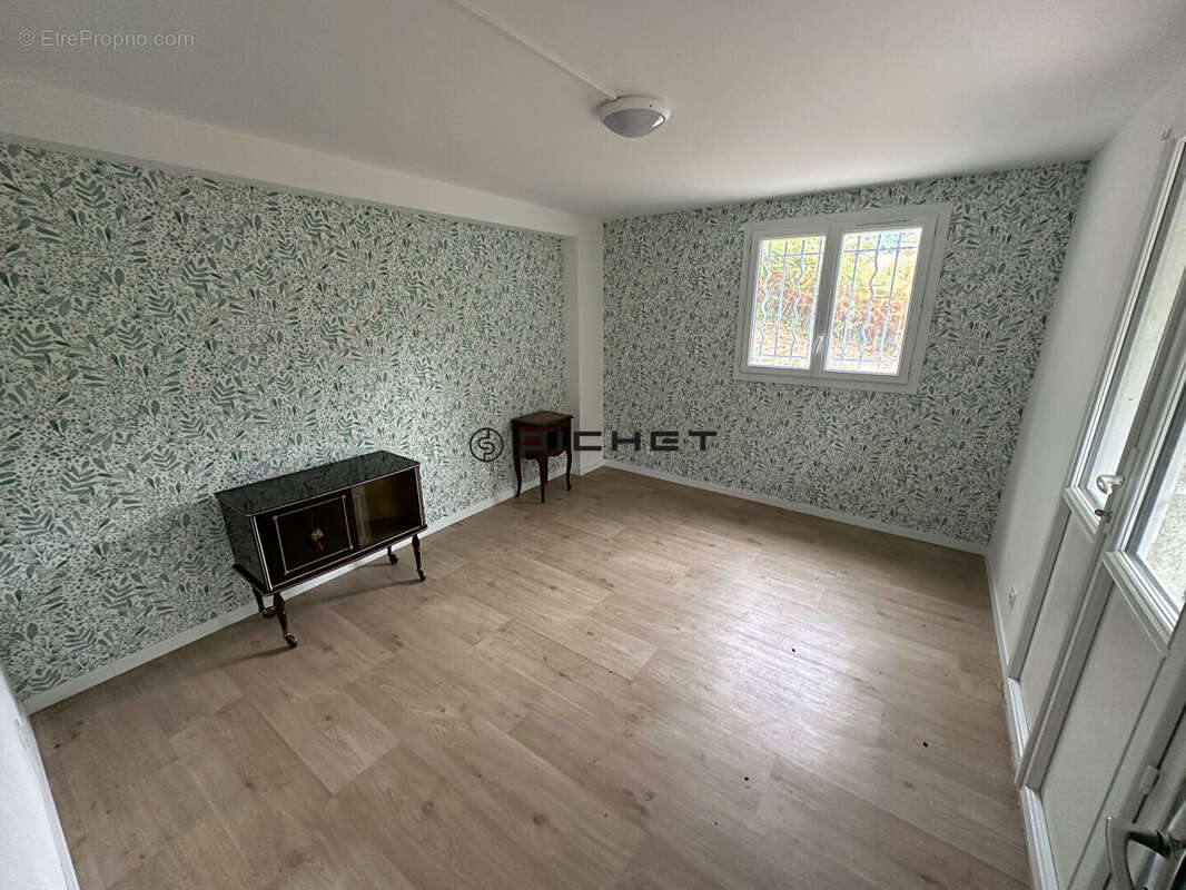 Maison à COULOUNIEIX-CHAMIERS