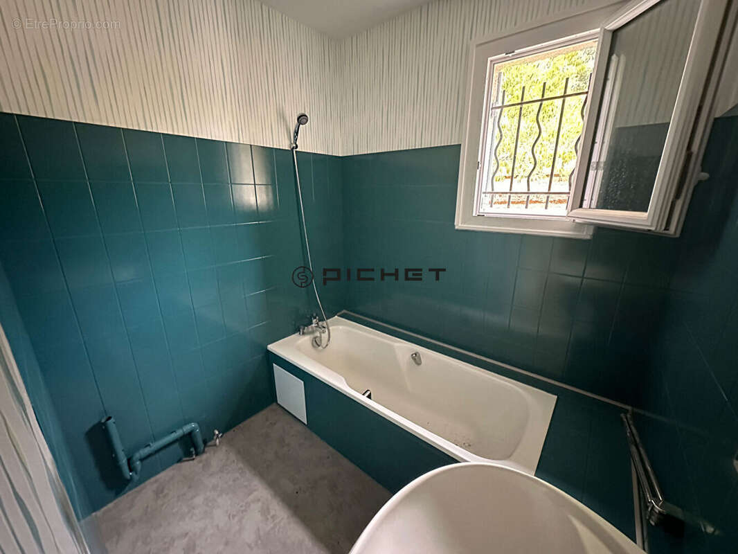 Maison à COULOUNIEIX-CHAMIERS