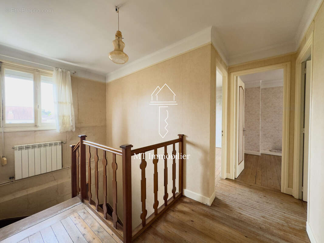 Maison à BEAURAINVILLE