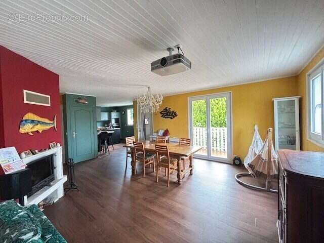 Maison à ROCHE-LA-MOLIERE