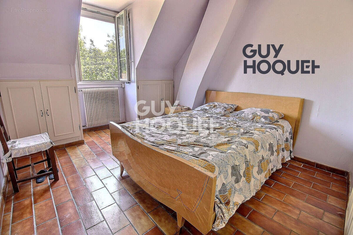 Maison à LIMEIL-BREVANNES