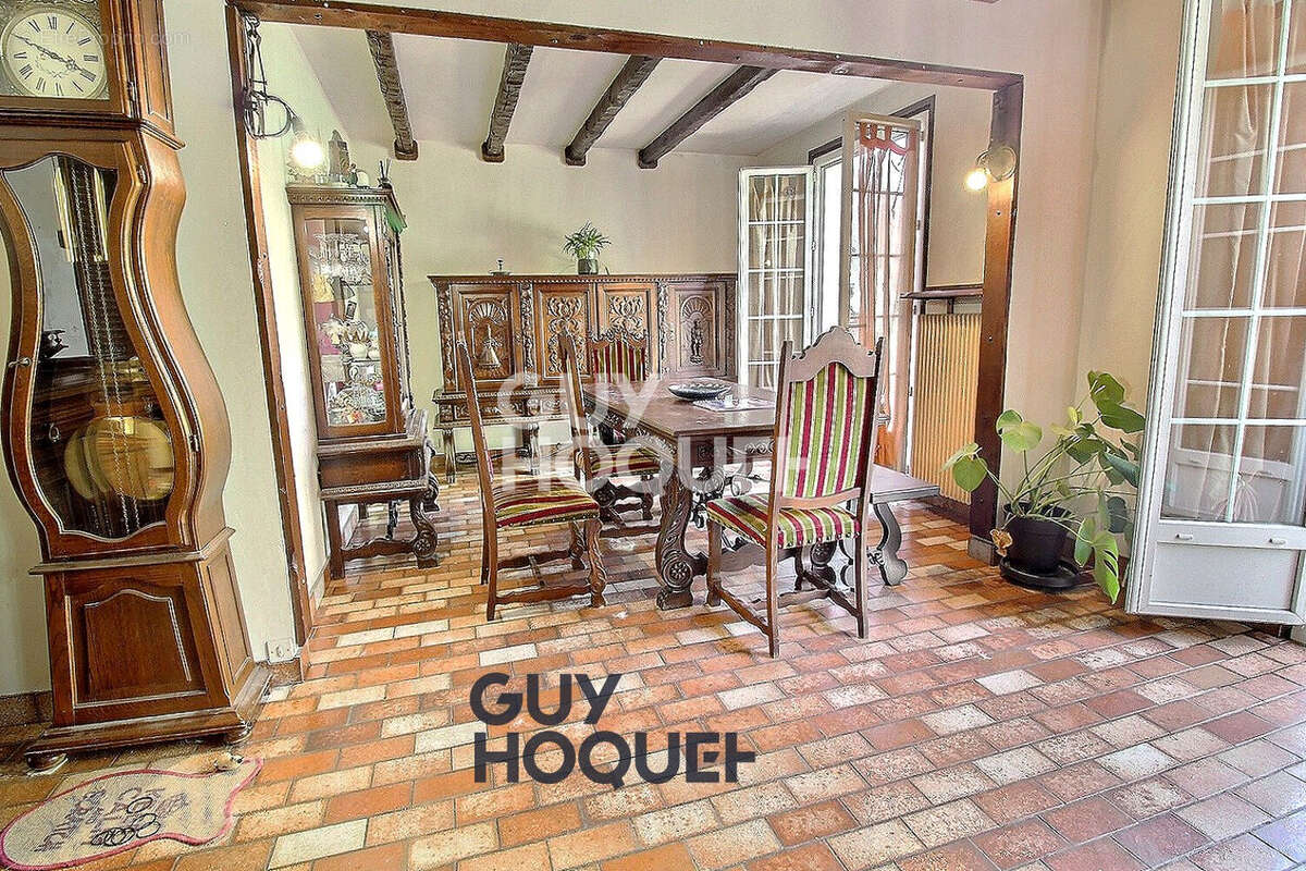 Maison à LIMEIL-BREVANNES