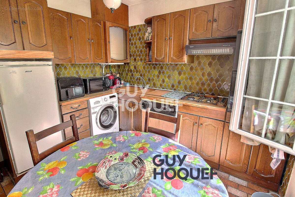 Maison à LIMEIL-BREVANNES