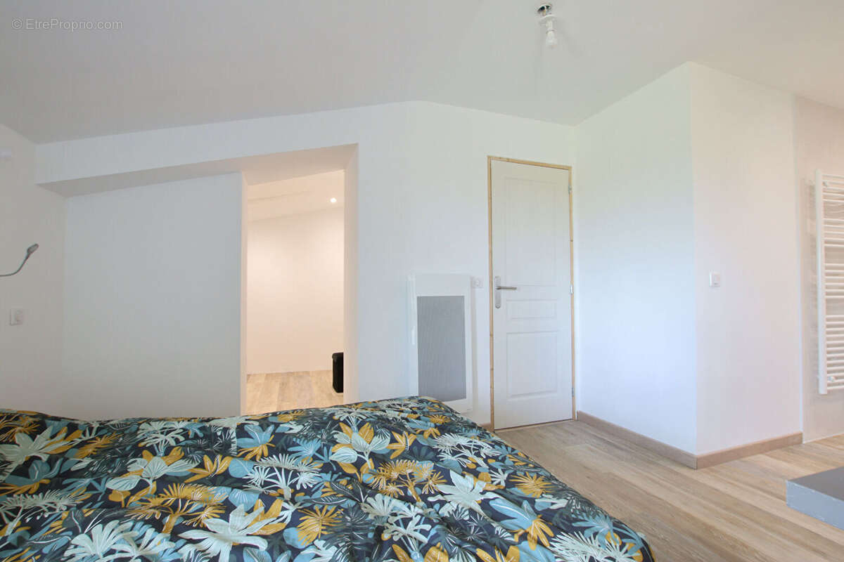 Maison à COULONGES-SUR-L&#039;AUTIZE