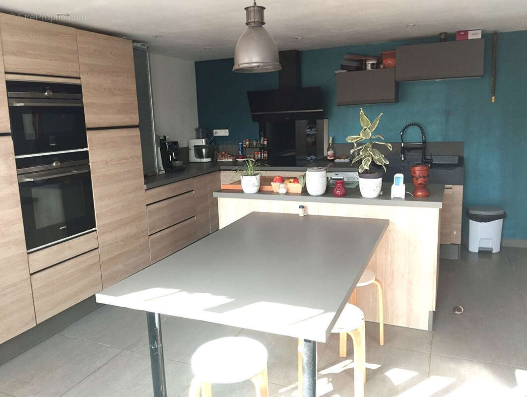 Maison à COULONGES-SUR-L&#039;AUTIZE