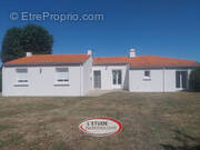 Photo 1 - Maison à SAINTE-PAZANNE