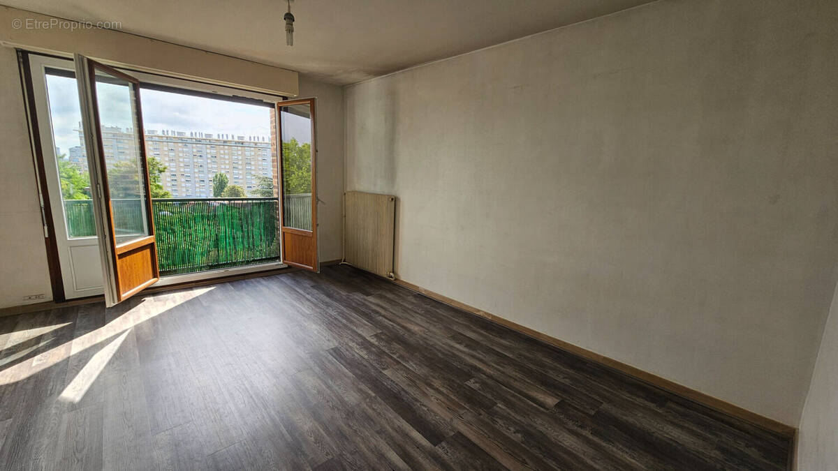 Appartement à VILLEJUIF