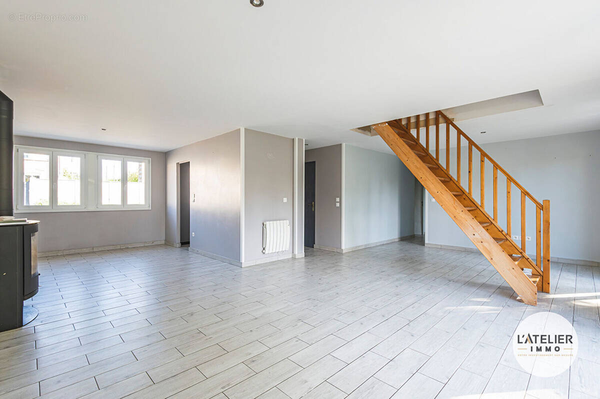 Maison à AUMENANCOURT