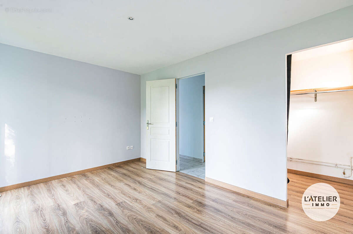 Maison à AUMENANCOURT