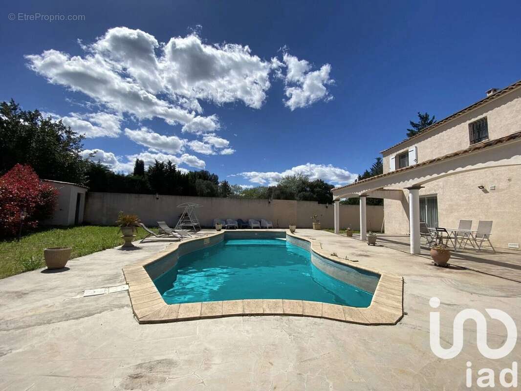 Photo 2 - Maison à MONTBAZIN