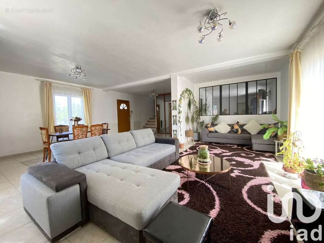 Photo 9 - Maison à MONTBAZIN