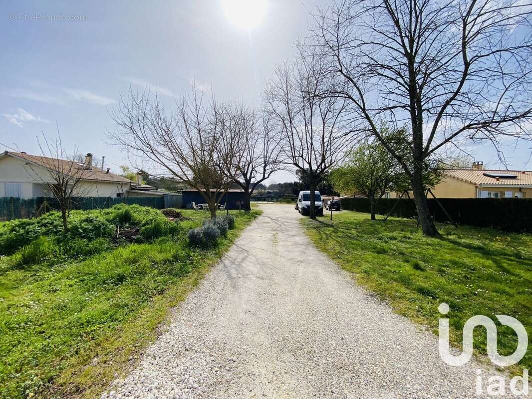 Photo 2 - Terrain à LESPARRE-MEDOC