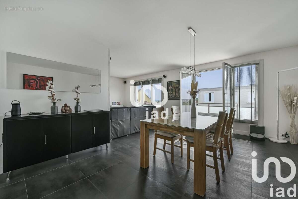 Photo 2 - Appartement à POISSY