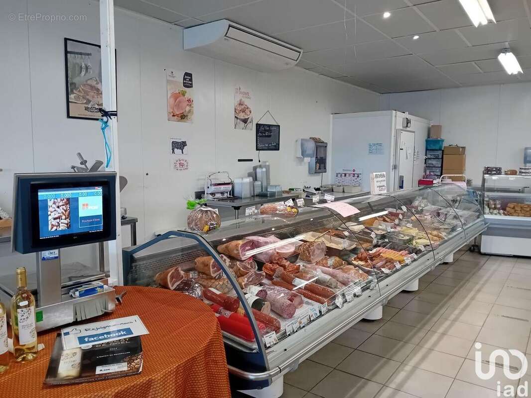 Photo 2 - Commerce à SAINT-LEONARD-DE-NOBLAT