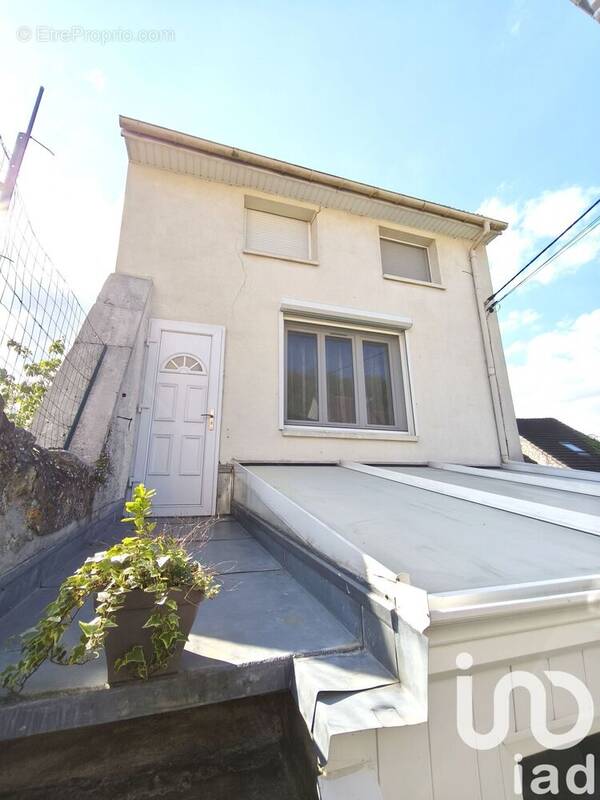 Photo 1 - Maison à PONT-SAINTE-MAXENCE