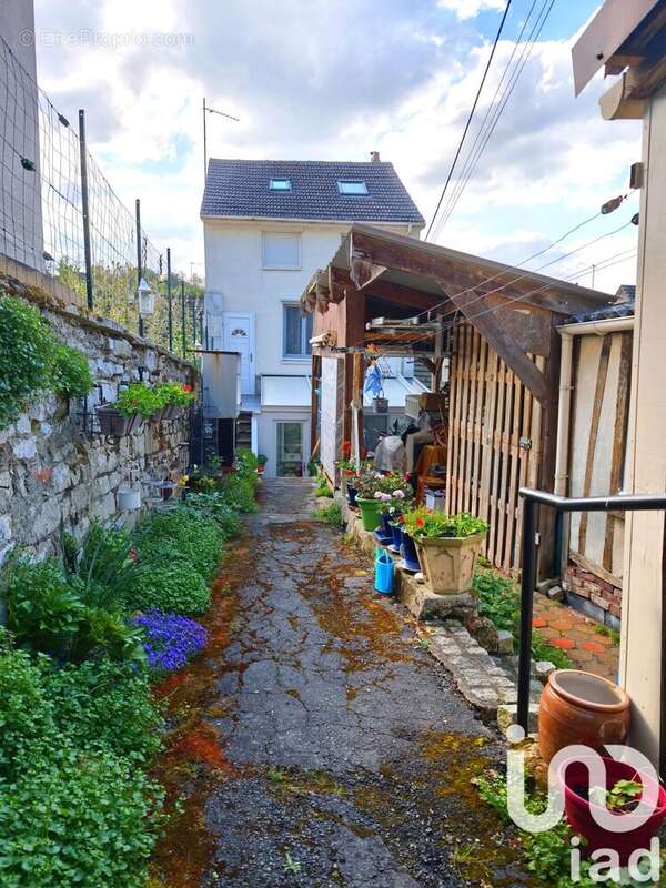 Photo 2 - Maison à PONT-SAINTE-MAXENCE