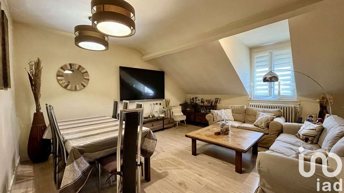 Photo 2 - Appartement à CORBEIL-ESSONNES