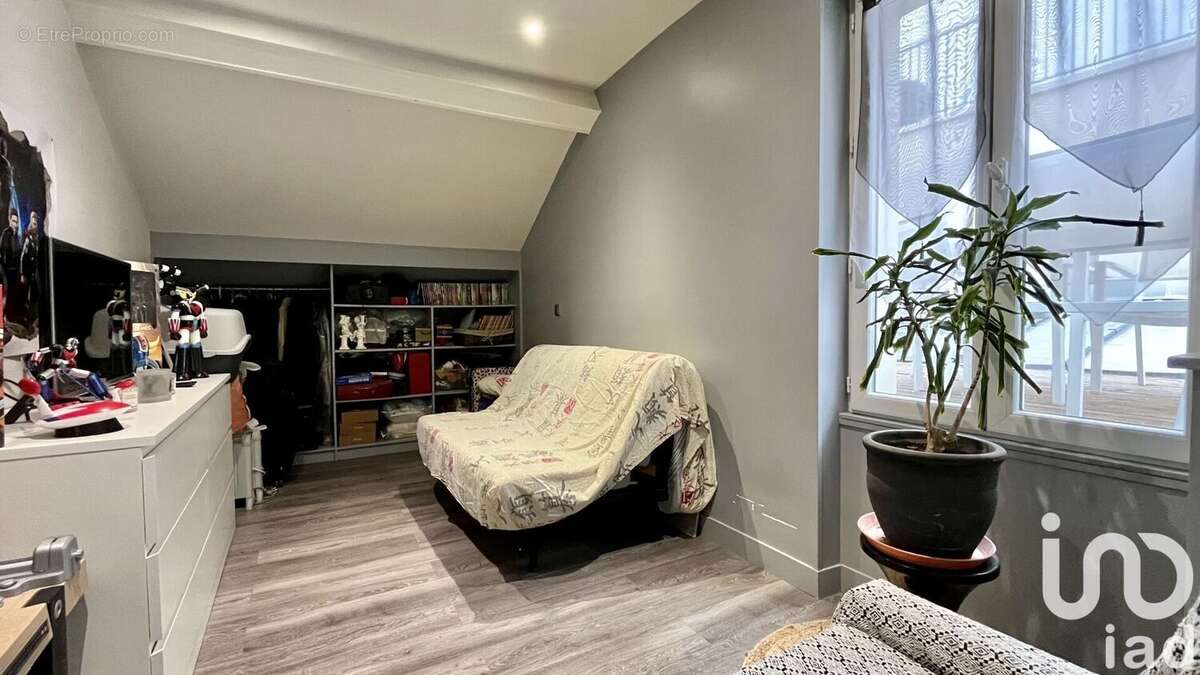 Photo 9 - Appartement à CORBEIL-ESSONNES