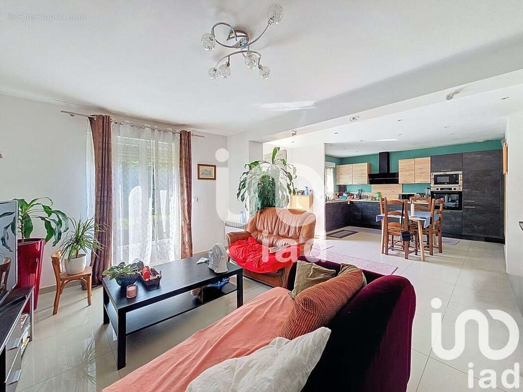 Photo 3 - Maison à GRETZ-ARMAINVILLIERS